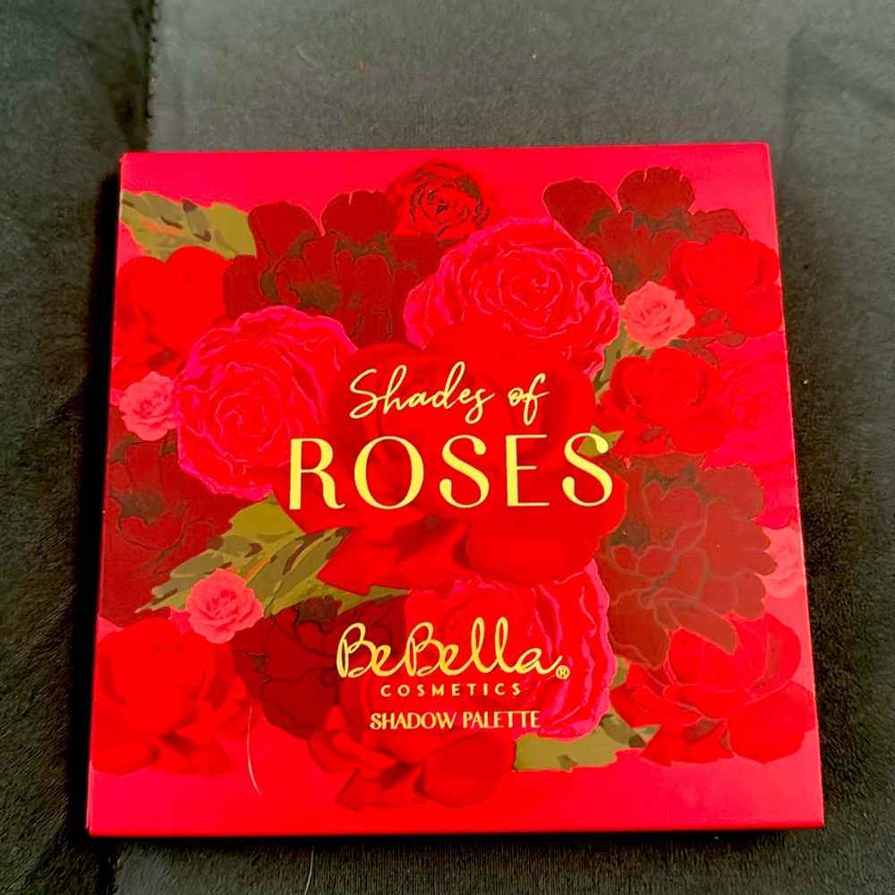 Shades of roses 🌹 palette
